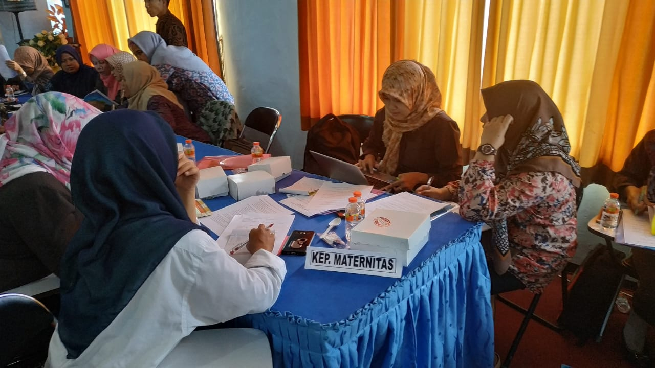 Pelatihan Preseptorship bagi Dosen dan Pembimbing Klinik STIKes KEPANJEN (7)